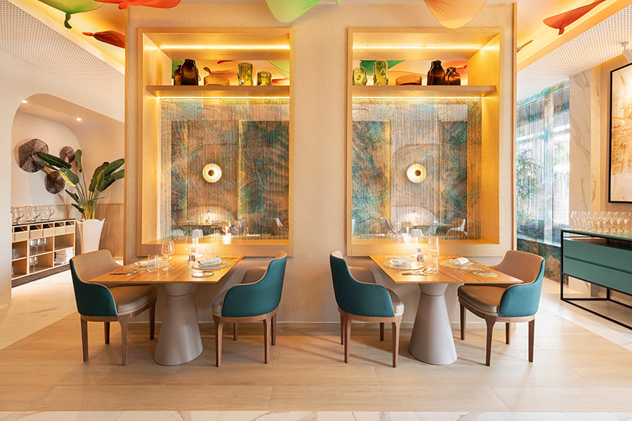 Krystal-restaurant-riu-palace-mexico.jpg