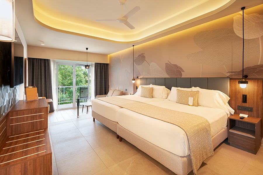 Jr. Suite