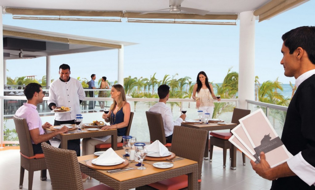 Riu Playa Blanca restaurant