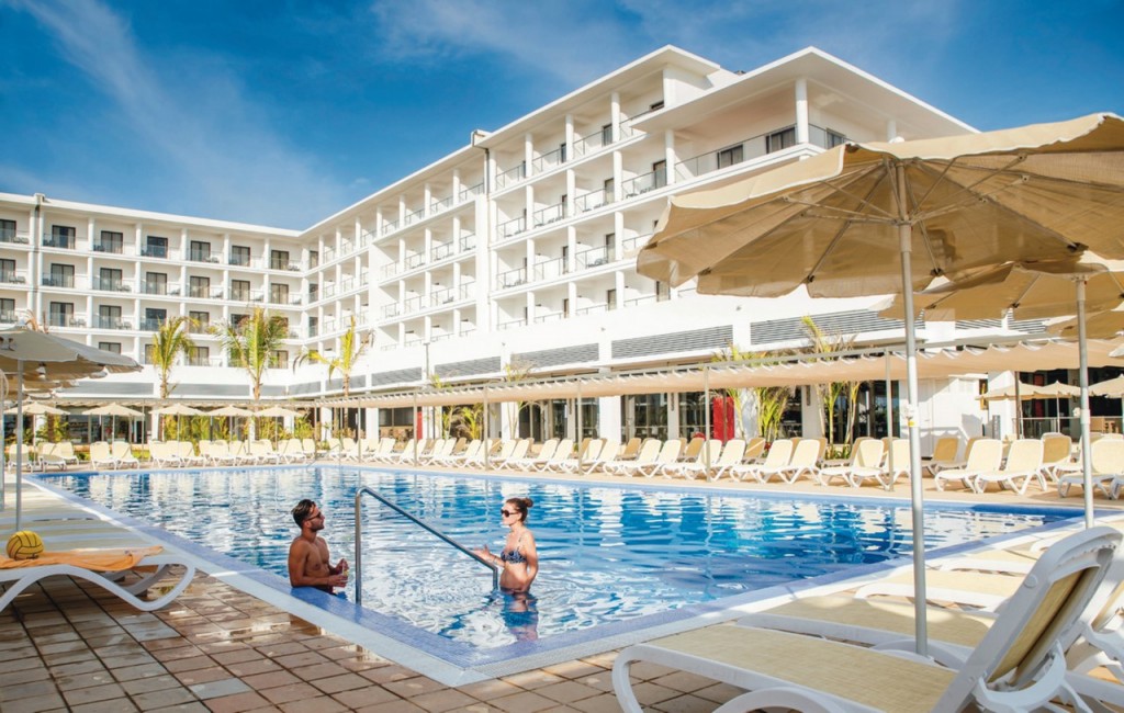 Riu Sri Lanka pool