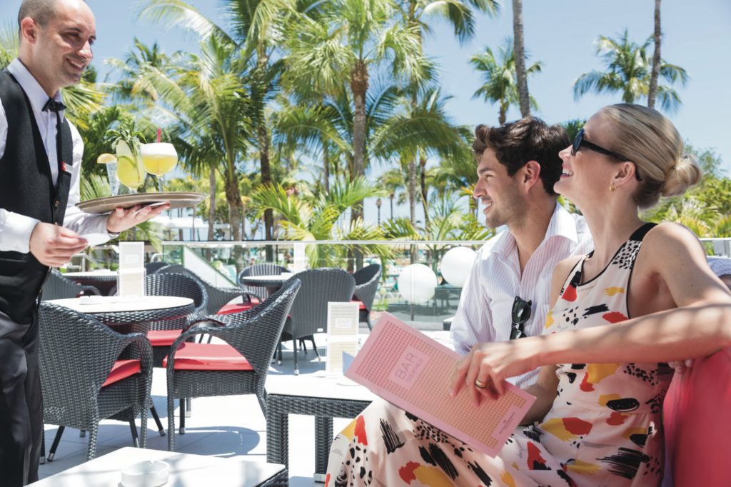 Drinks at the Riu Plaza Miami Beach hotel