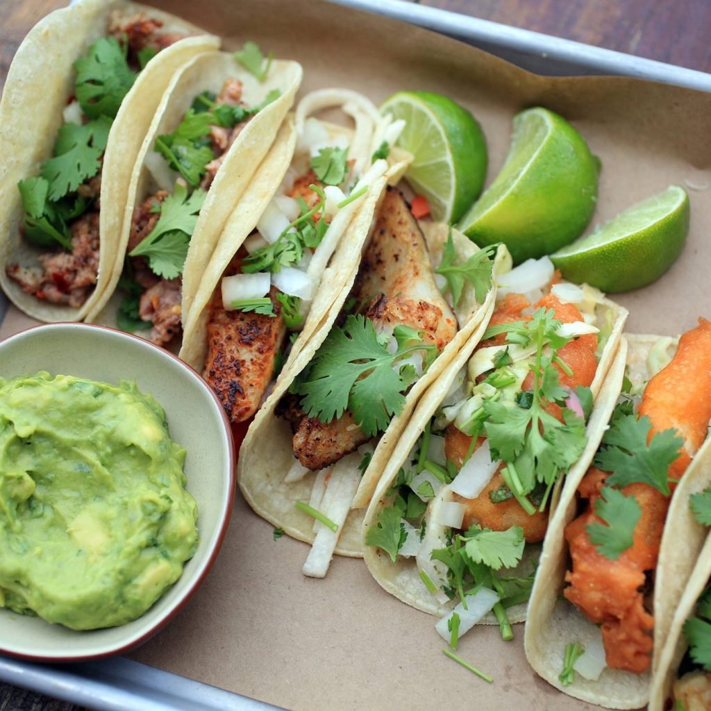 Cabo San Lucas tacos de pescado