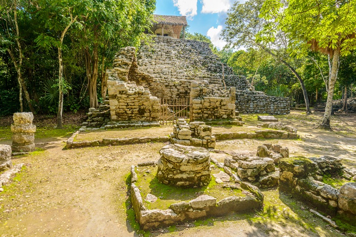 Wenn Sie in einem RIU-Hotel einchecken, empfehlen wir Ihnen einen Besuch der Maya-Ruinenstätte von Cobá