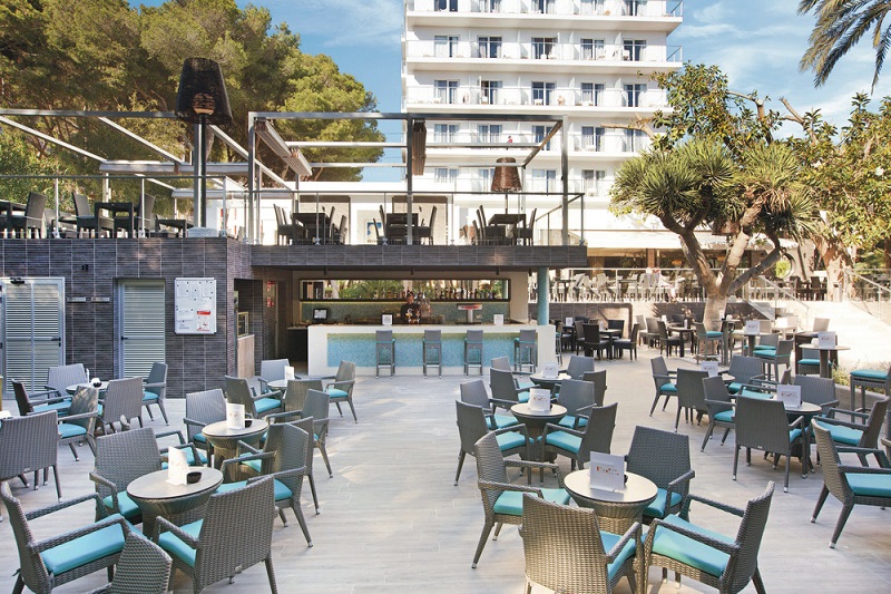 El hotel Riu Festival se ubica en la Playa de Palma