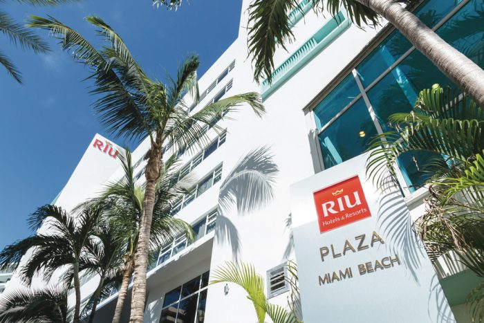 Main facade of the Riu Plaza Miami Beach hotel, one of RIU's urban hotels