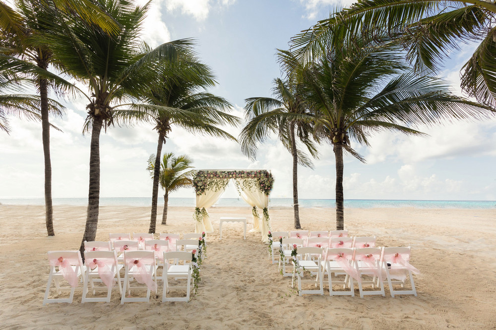 Riu Palace Riviera Maya is the ideal hotel to hold your wedding