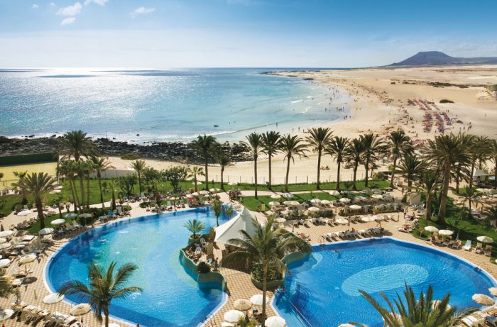 The Riu Palace Tres Islas hotel boasts the ideal location in Fuerteventura