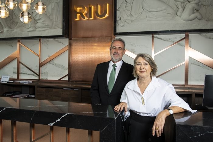 Carmen Riu and Luis Riu at the entrance of the new Hotel Riu Plaza España, in Madrid