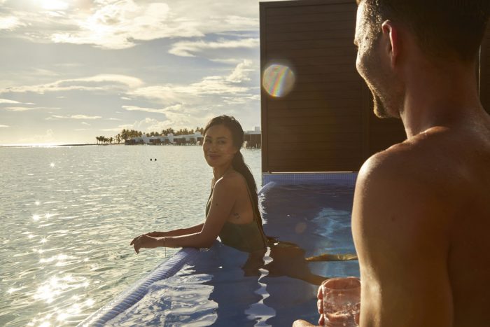 Travel with your partner to the Maldives with RIU