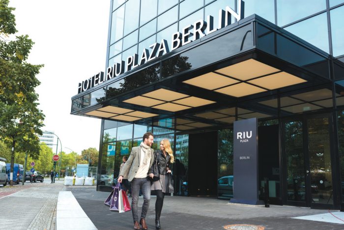 Surprise your partner with a weekend getaway at the Riu Plaza Berlin