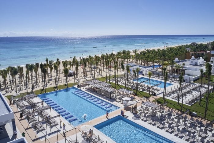 Enjoy the Riu Palace Riviera Maya's swimming pools