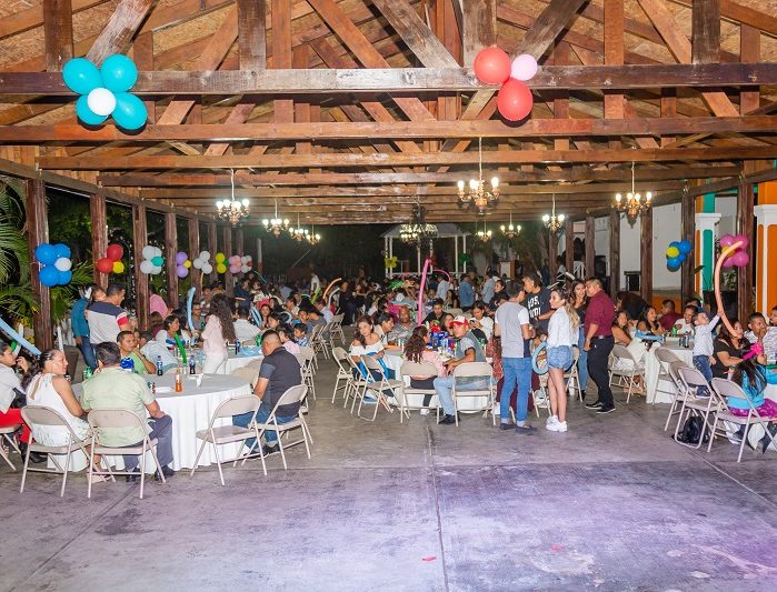 Los trabajadores de muchos hoteles de RIU han podido asistir a celebraciones de Navidad preparadas para ellos