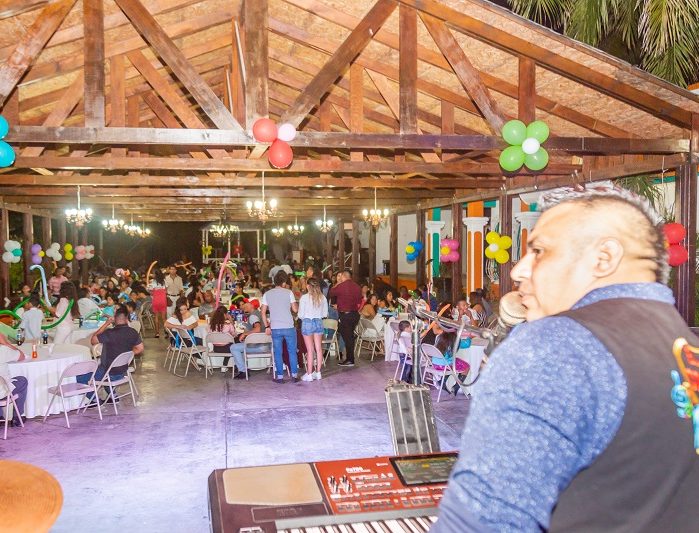 Los trabajadores de muchos hoteles de RIU han podido asistir a celebraciones de Navidad preparadas para ellos