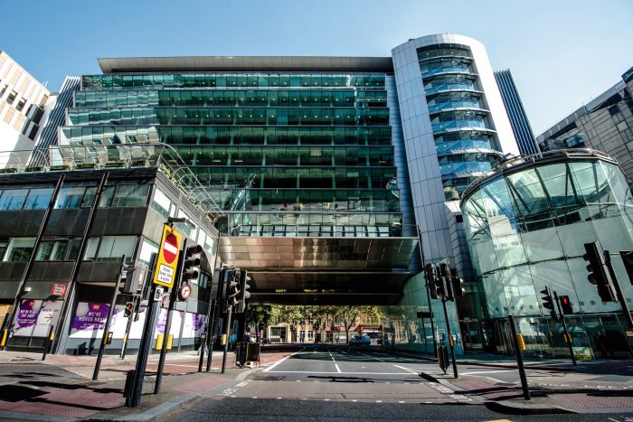 Edificio que albergará el futuro Hotel Riu Plaza en Londres, que empezará a funcionar en 2023