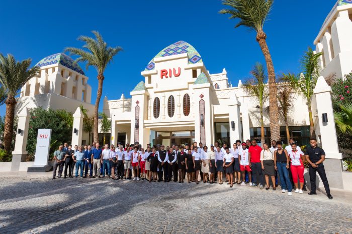 Directores y jefes de departamento de los tres hoteles de RIU en Boa Vista, Cabo Verde