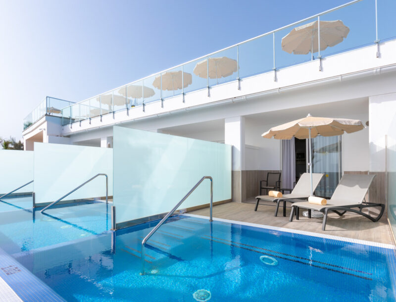 Die Swim-up Suite nur für Erwachsene im Hotel Riu Gran Canaria nach der Renovierung im Jahr 2023.