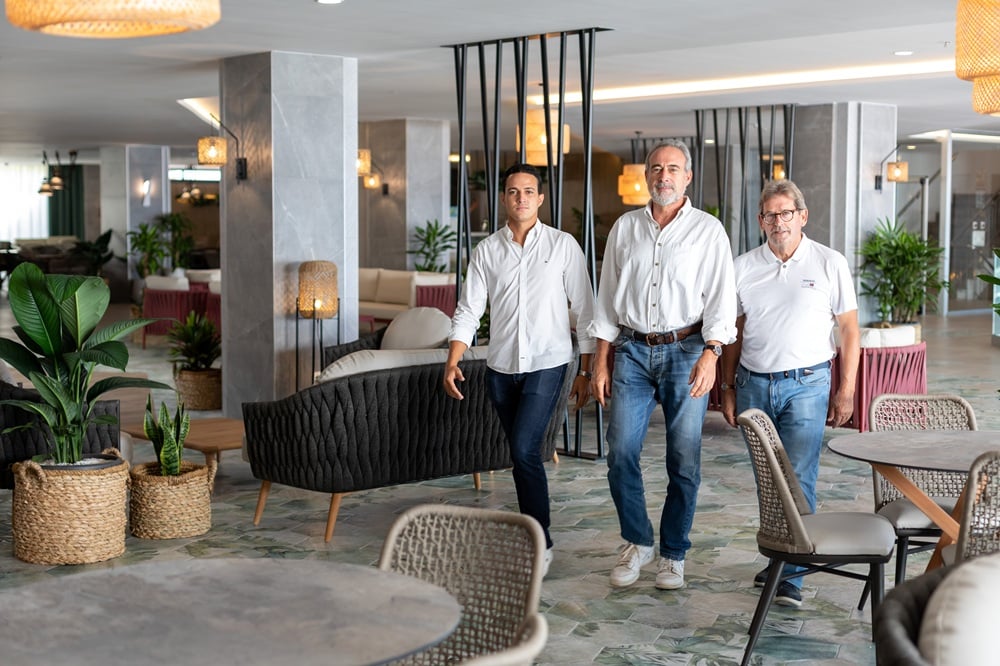 Luis Riu, CEO of RIU Hotels & Resorts, with Luis Riu Rodríguez, Executive Director of Atlantic Operations, and Félix Casado, Atlantic Area Director, visiting the Hotel Riu Buenavista in Tenerife