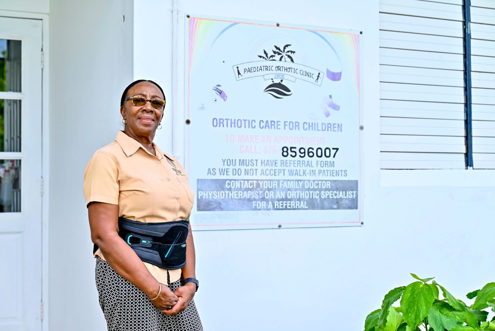 Elaine Allen-Bradley, directora de la Clínica Ortopédica de Negril