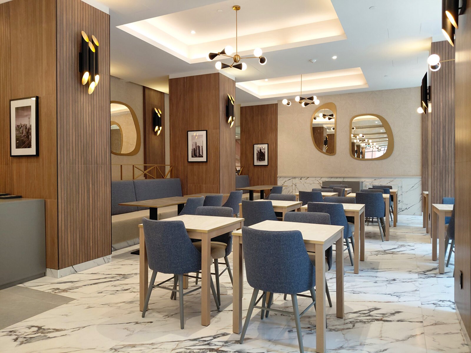 Restaurante del hotel Riu Plaza Toronto (Canadá)