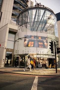 Fassade des Hotels Riu Plaza London Victoria