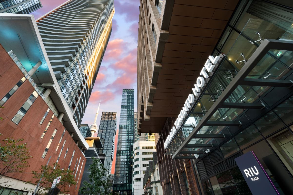Hotel Riu Plaza Toronto