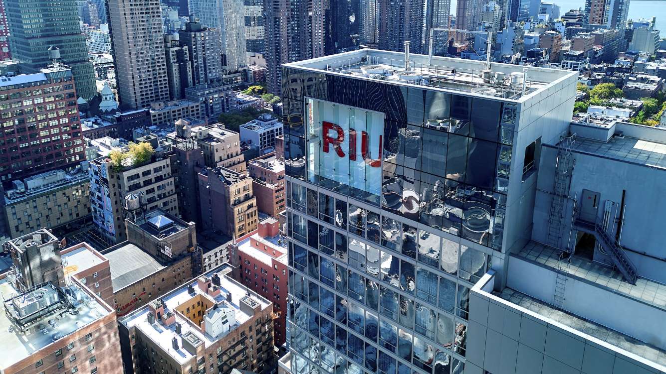 Imagen del edifico Riu Plaza New York Times Square en Nueva York.
