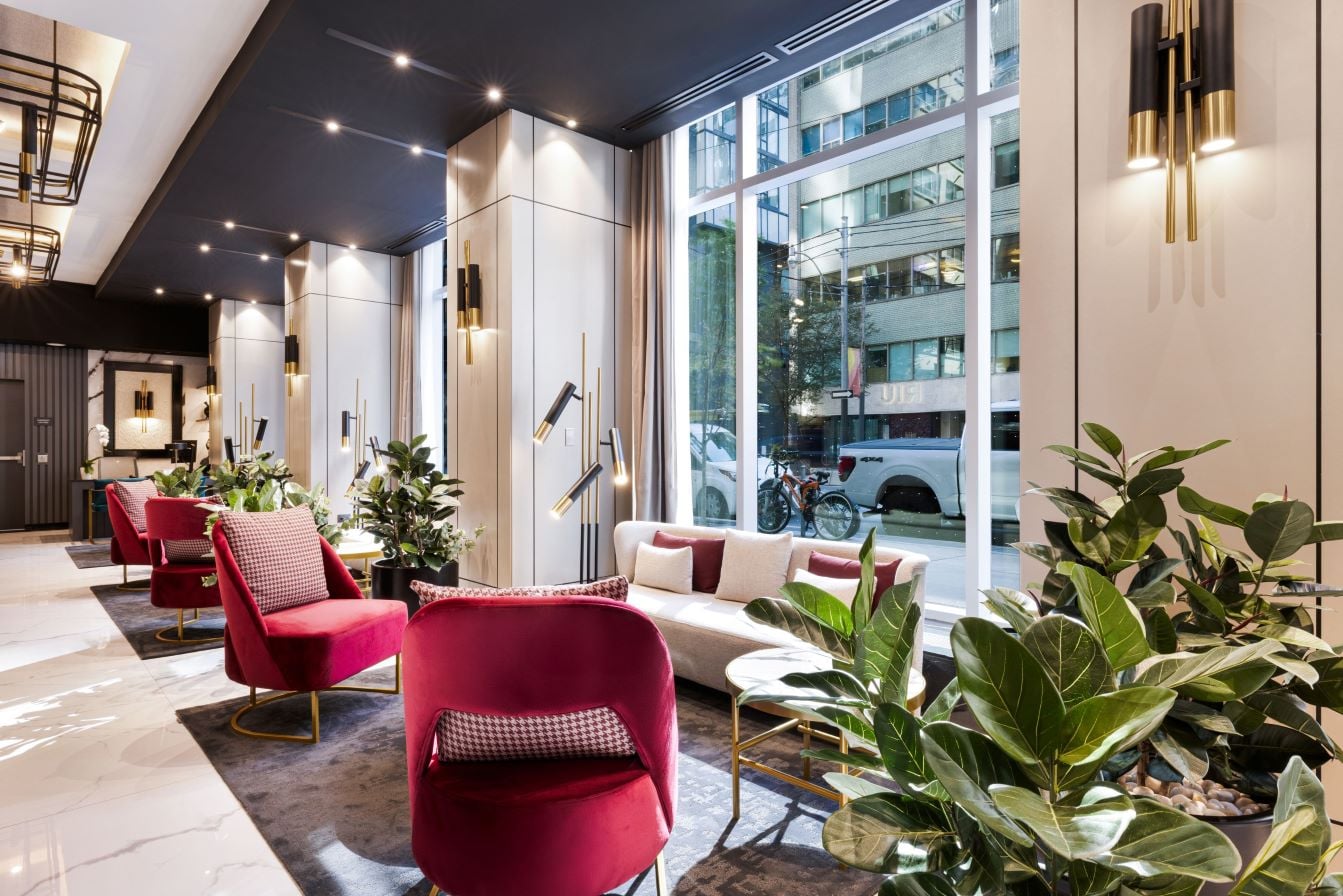 Imagen del lobby del hotel Riu Plaza Toronto.