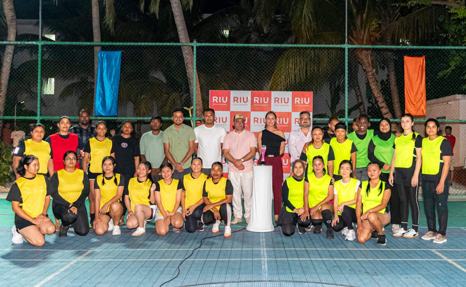 El hotel Riu Atoll y el hotel Riu Palace Maldivas organizaron el Women’s Day Futsal Match.