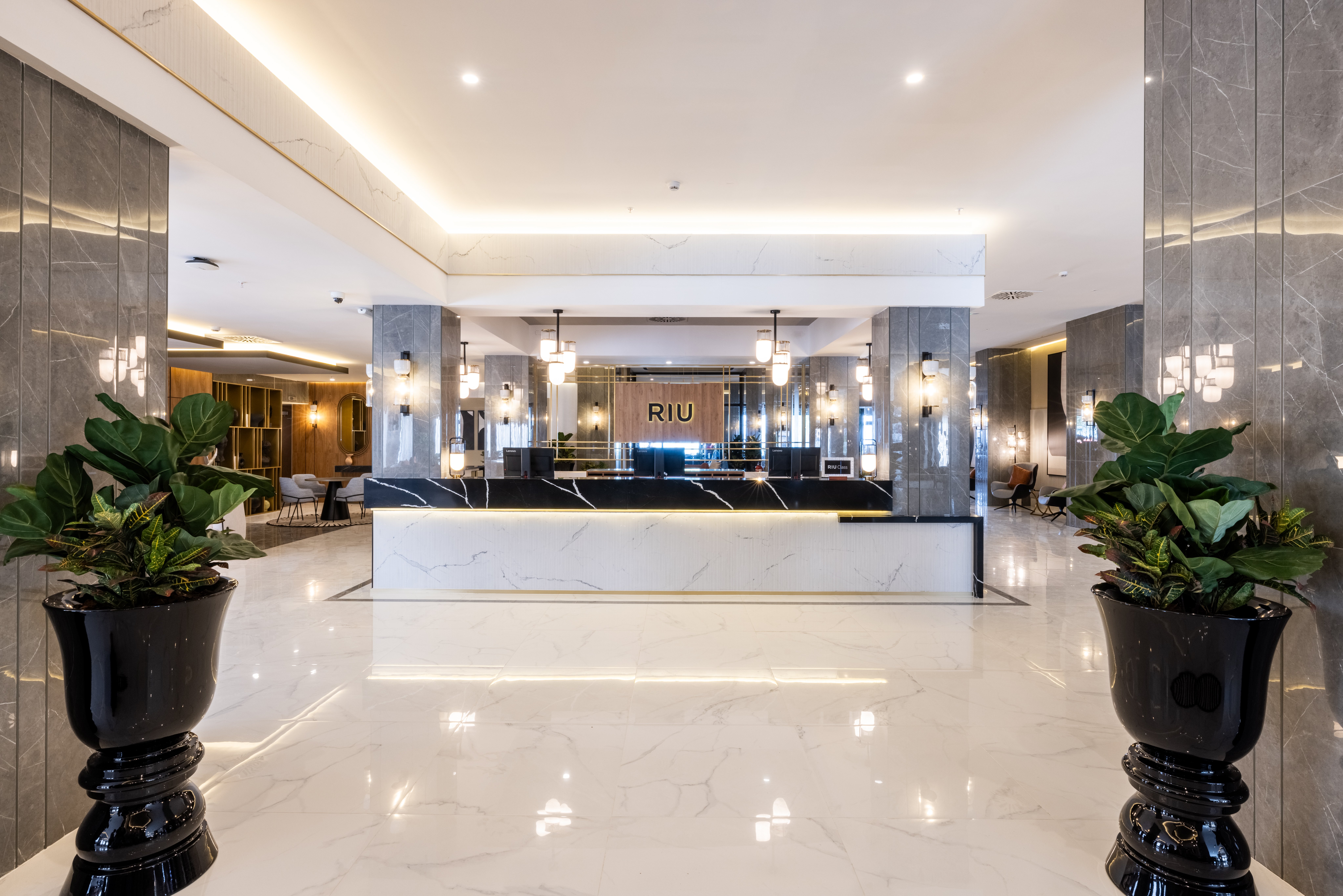 Lobby Riu Palace Nautilus