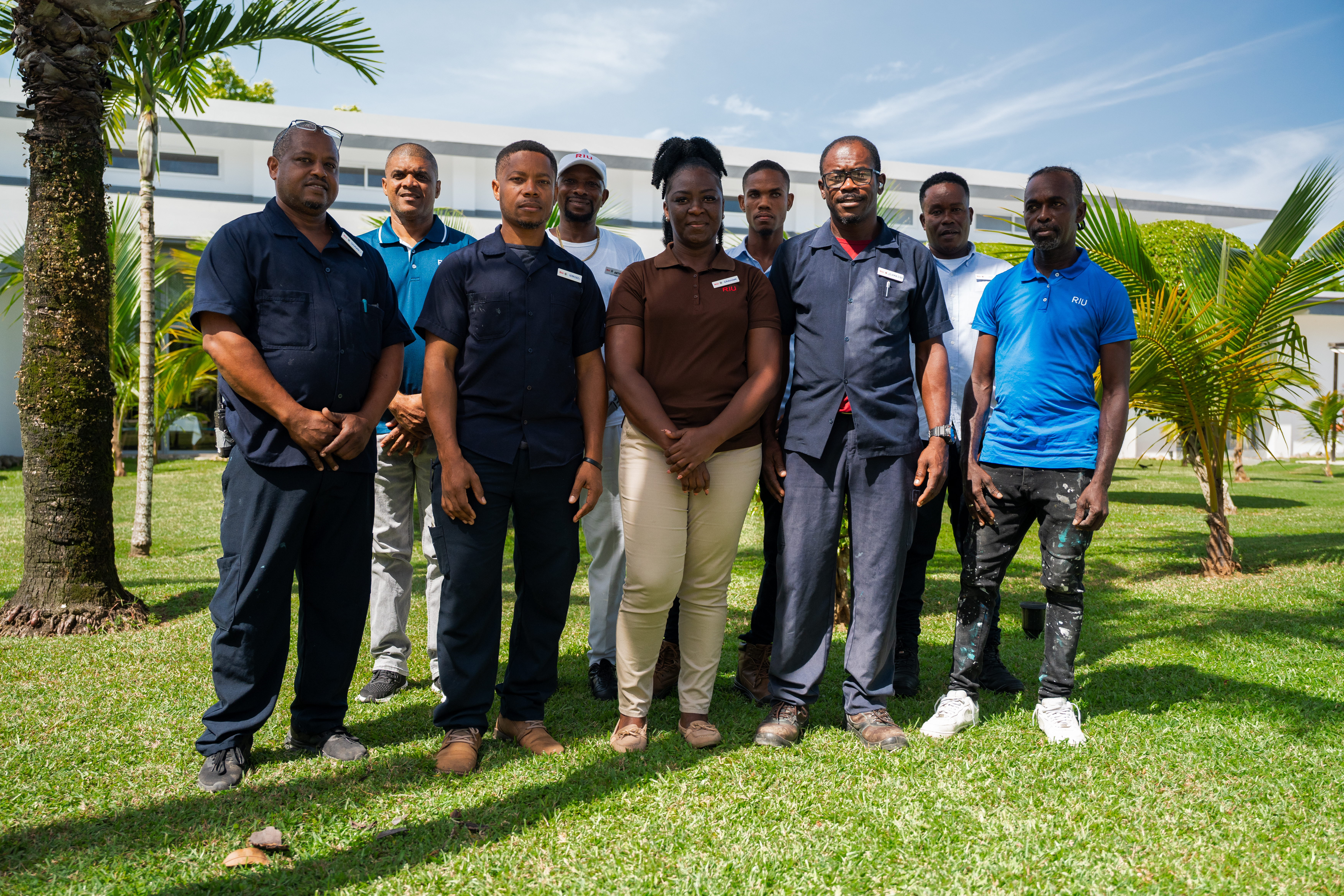 Representantes de los equipos de obras y mantenimiento de los hoteles RIU en Jamaica