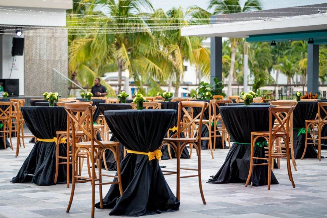 Exterior del evento del 25 aniversario de RIU en Jamaica.