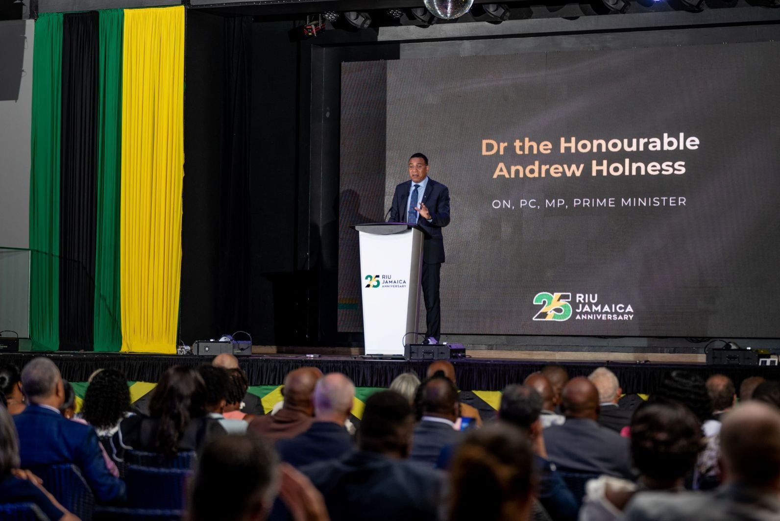 Discurso de Andrew Holness, Primer Ministro de Jamaica, durante la gala del 25 aniversario de RIU en Jamaica.