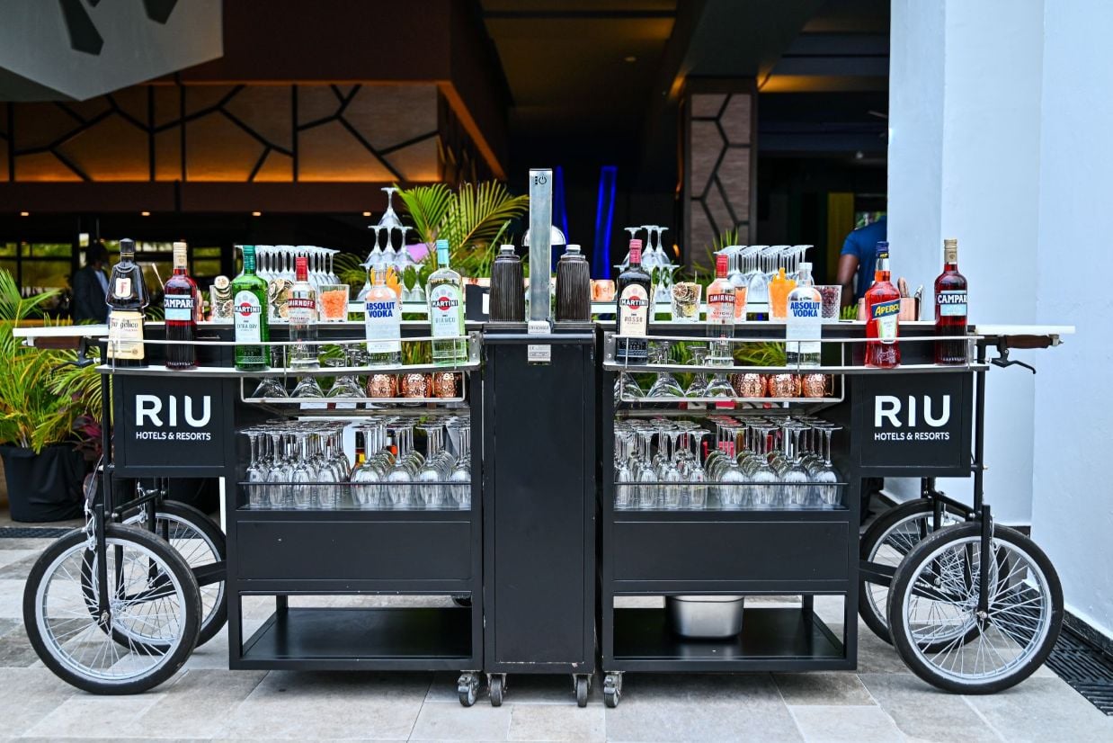 Carro de mixología para el evento del 25 aniversario de RIU en Jamaica.