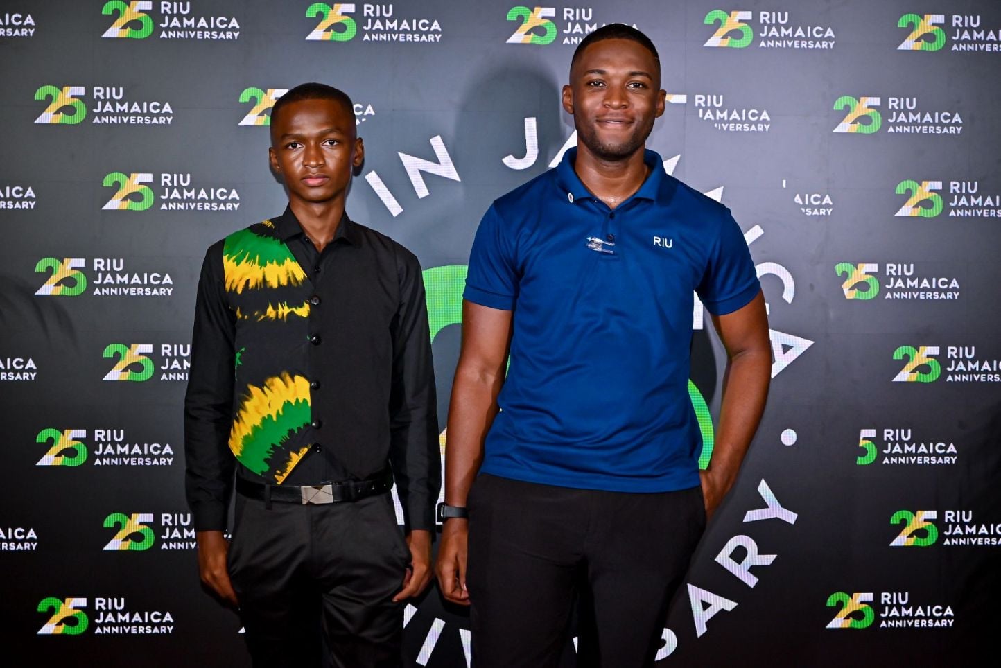 Imagen 37: sesión de fotos en el fotocall del evento del 25 aniversario de RIU de Jamaica.
