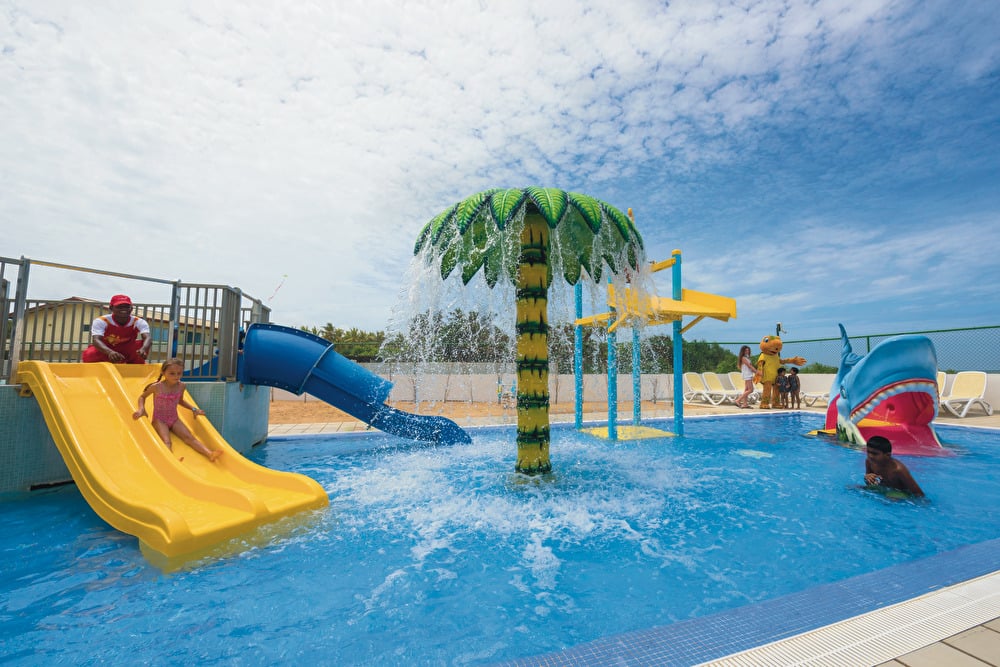 Kids' pool, Riu Sri Lanka Hotel
