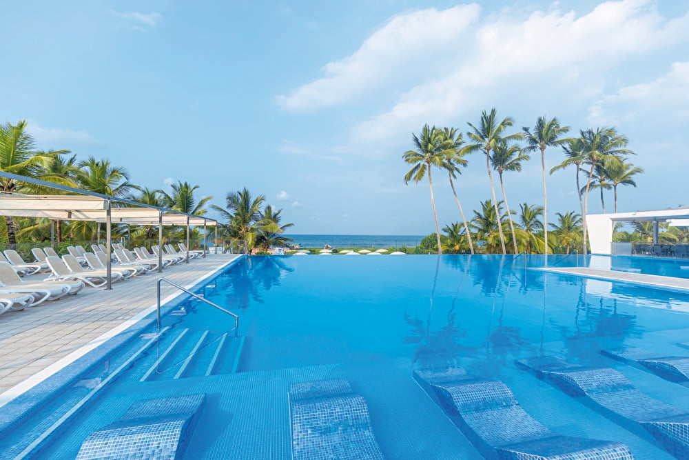 Pool Riu Sri Lanka Hotel