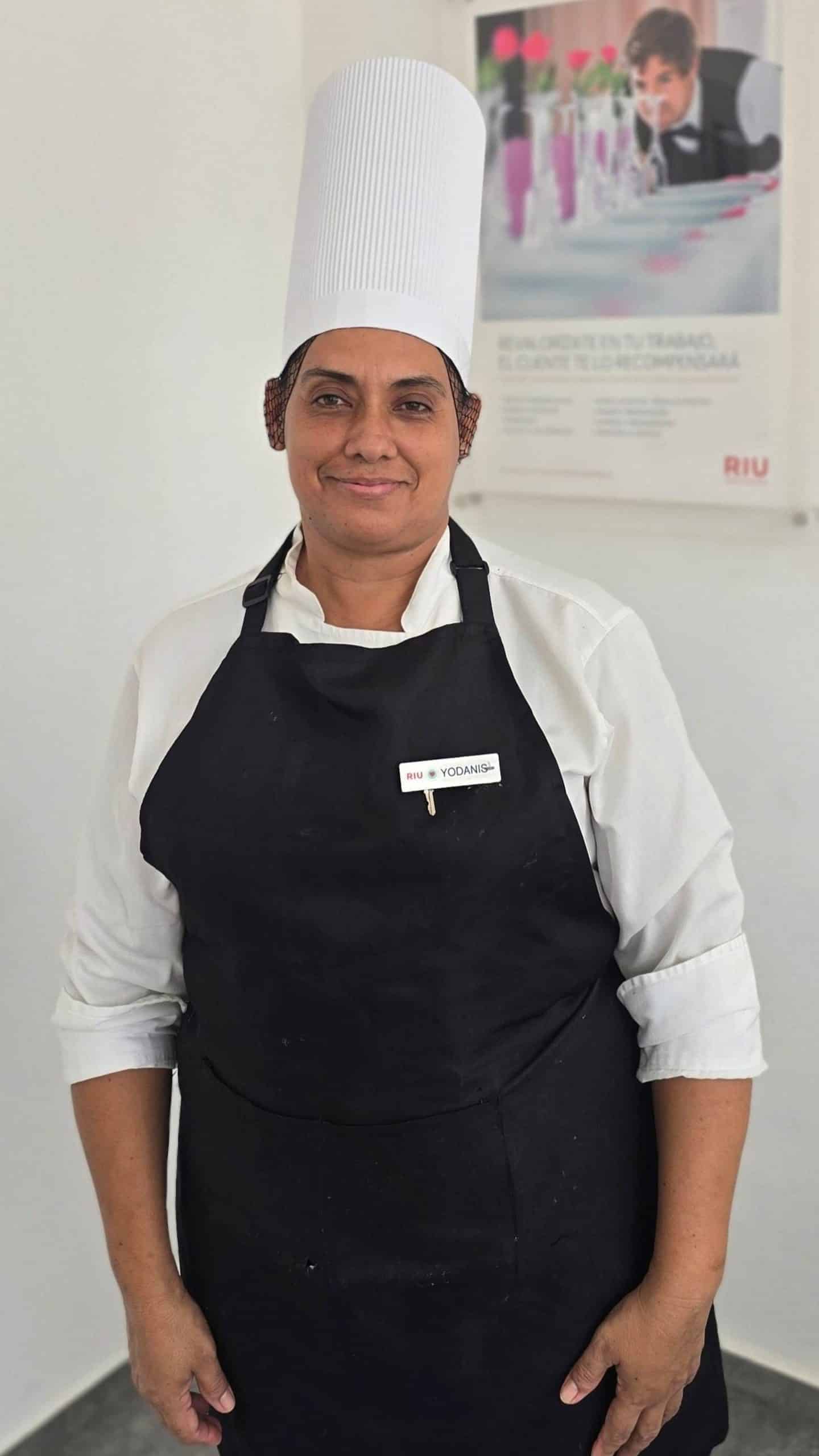 Yodanis Lafargue Rodríguez, Cocinero A en el Hotel Riu Caribe capacitada a través del Programa Tent.