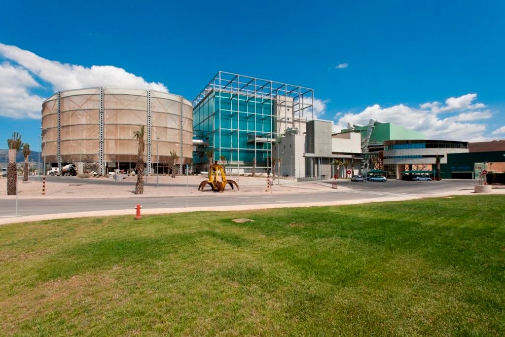 RIU se alía con TIRME para abastecerse de electricidad 100% renovable de origen local