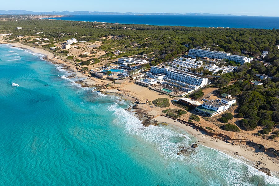 beach-riu-palace-la-mola-6.jpg