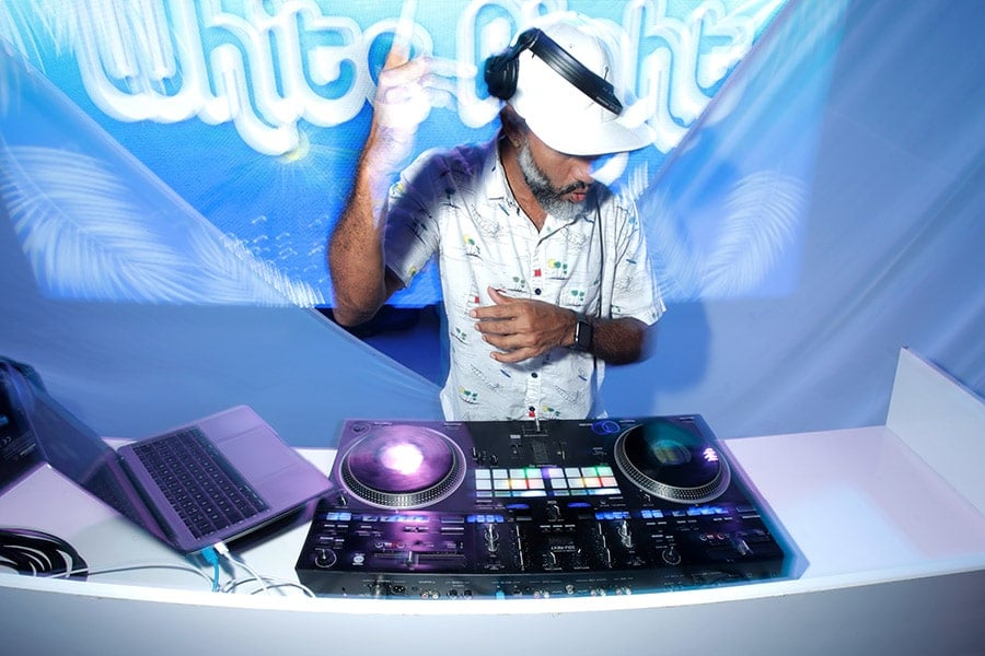 White-party-atoll.jpg