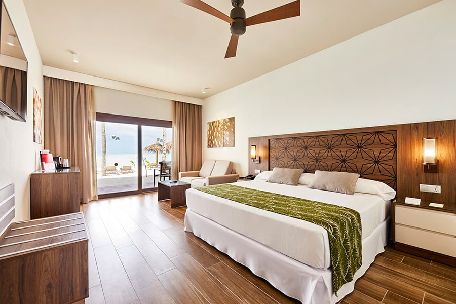 DDME-hotel-riu-atoll.jpg