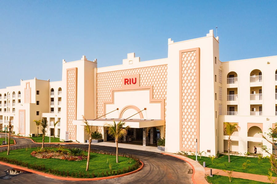 entrance-riu-baobab-2.jpg