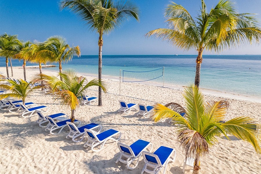 Beach-hotel-riu-caribe-4.jpg