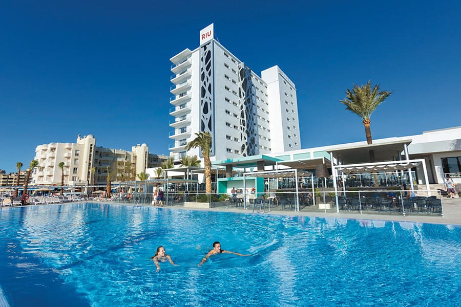 pool-riu-costa-del-sol.jpg