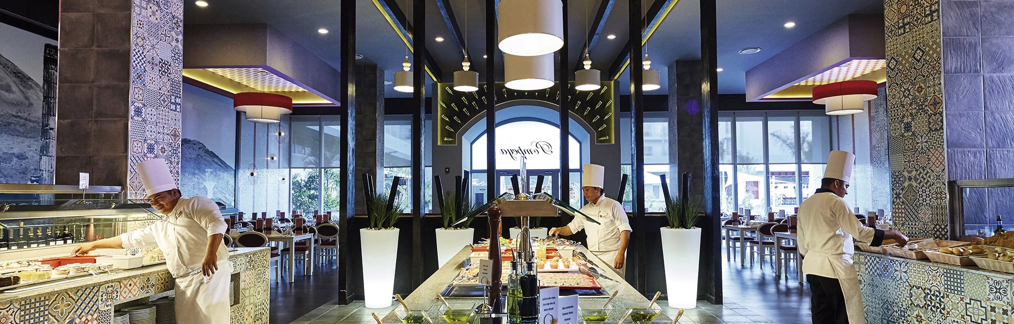slide-pagina-gastronomia-hotel-riu-dunamar.jpg
