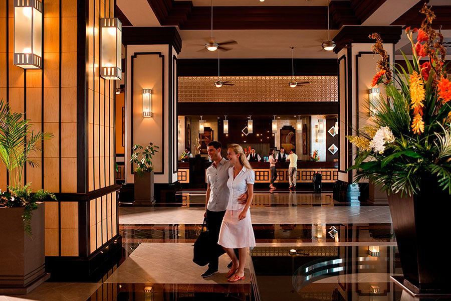 lobby-riu-emerald-bay-2.jpg