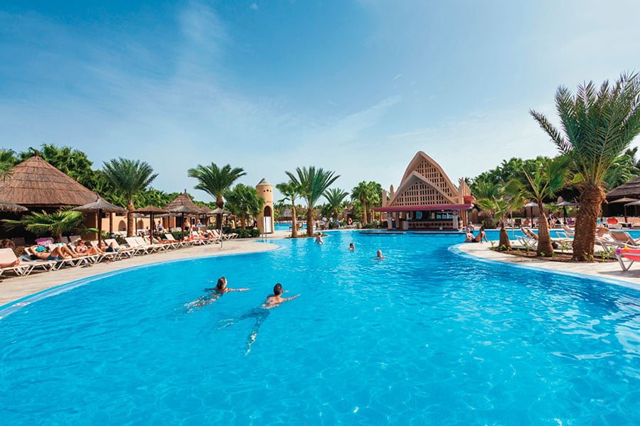pool-riu-funana.jpg