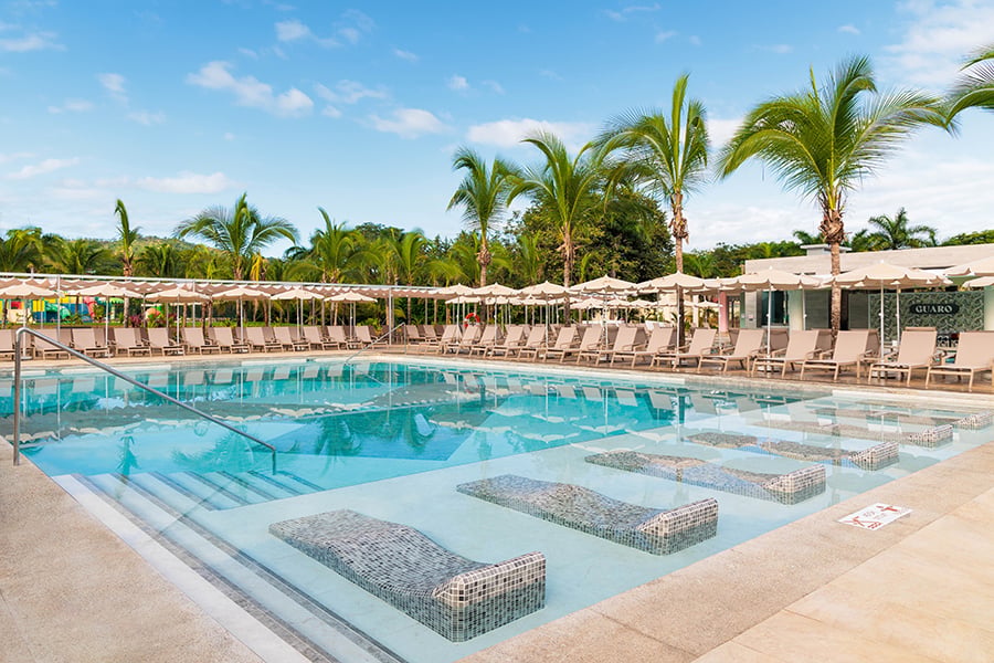 new-pool-gnc-riu-guanacaste.jpg