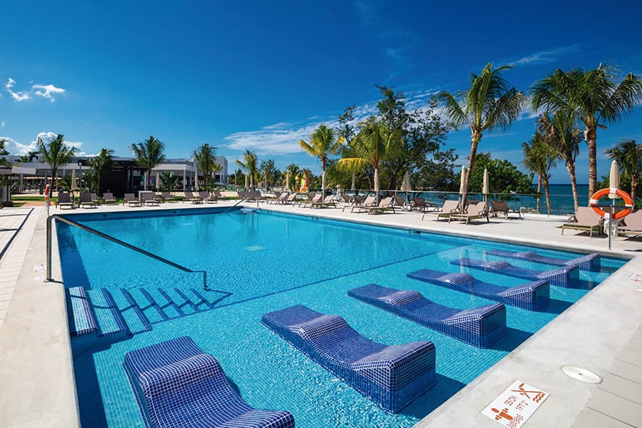 pool-riu-montego-bay-2.jpg