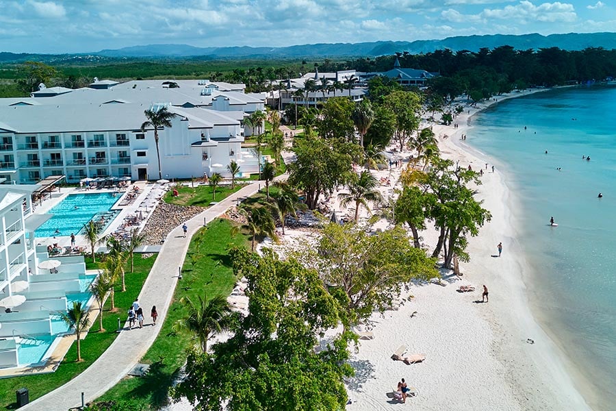 Beach-hotel-riu-negril-4.jpg